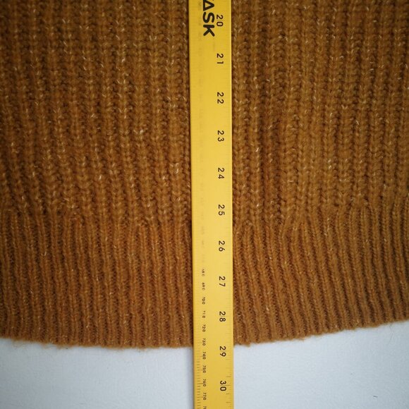 Old Navy Ladies Size Large Tall Gold Long Sleeves Turtleneck Sweater - Picture 8 of 8